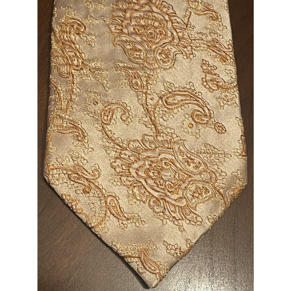 Emilio Ponti Roma Milano Orange Hand Made 100% Silk Men’s Neck Tie Made In China